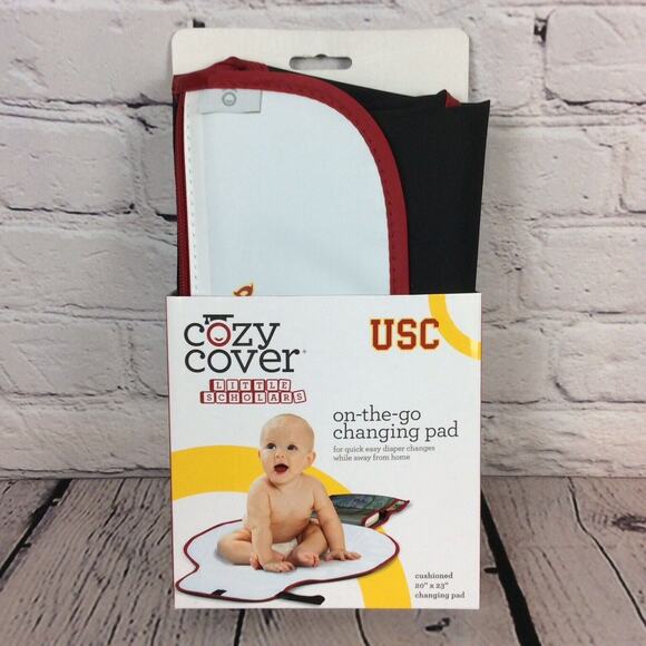NCAA USC Trojans Cozy Cover Cushioned On-The-Go Changing Pad Tailgating Game Day - Picture 1 of 5
